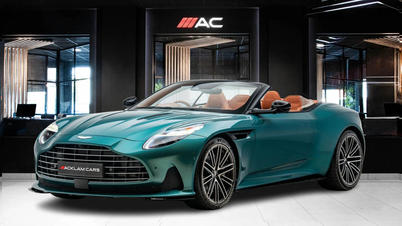 Aston Martin DB12 2026