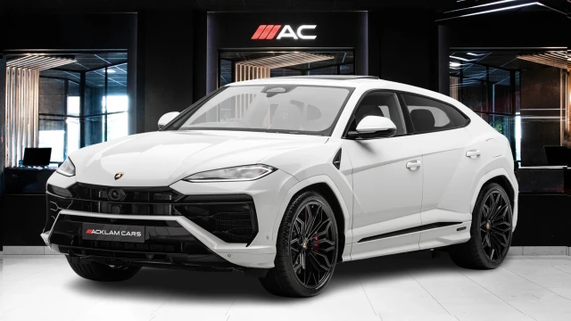 Lamborghini Urus Image 1