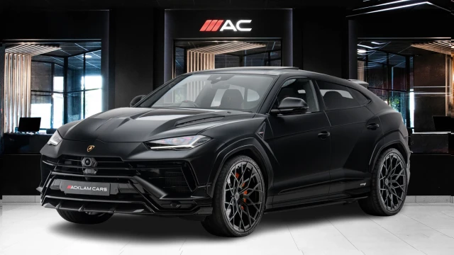 Lamborghini Urus Image 1