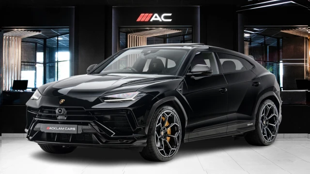Lamborghini Urus Image 1
