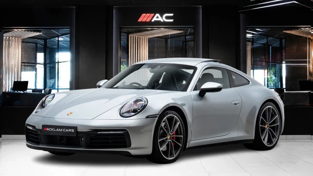 Porsche 911 Image 1