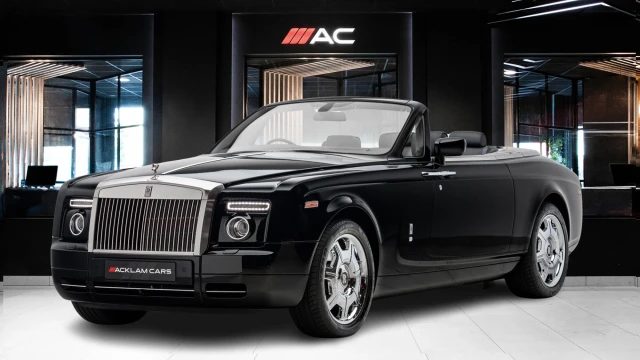 Rolls-Royce Phantom Image 1