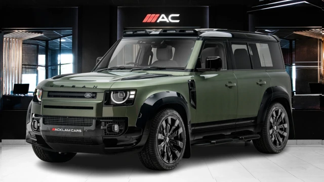 Land Rover Defender Image 1