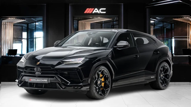 Lamborghini Urus Image 1