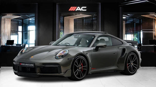Porsche 911 Image 1