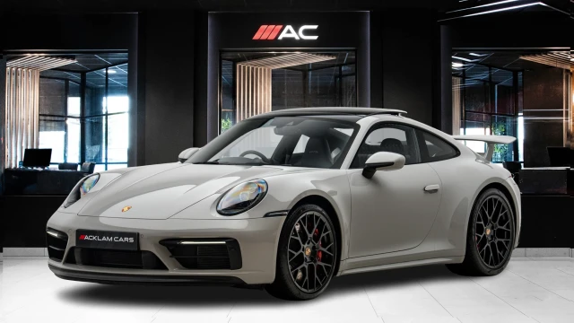 Porsche 911 Image 1
