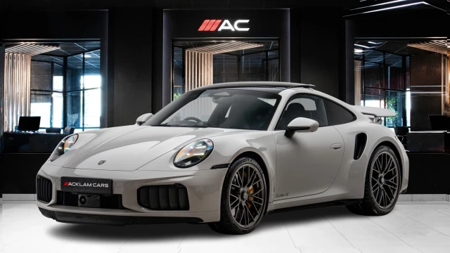 Porsche 911 Image 1