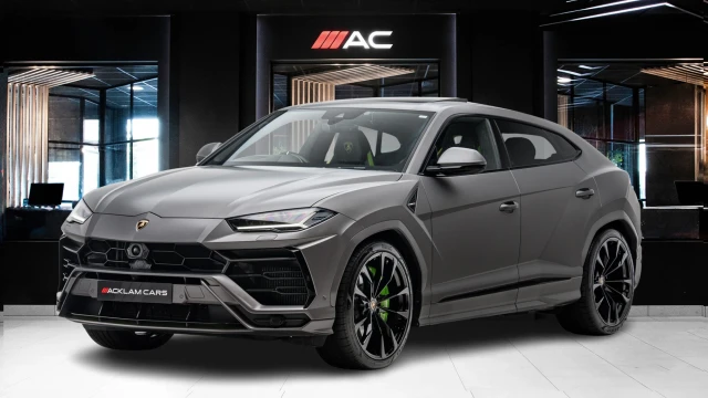 Lamborghini Urus Image 1