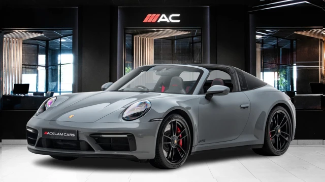 Porsche 911 Image 1