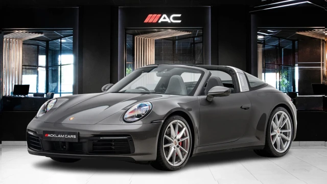 Porsche 911 Image 1