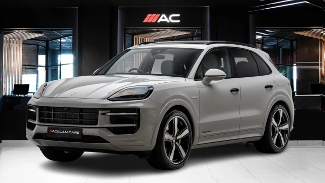 Porsche Cayenne Image 1