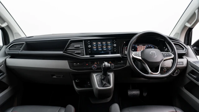 Volkswagen Transporter Image 7