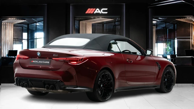 BMW M4 Image 6