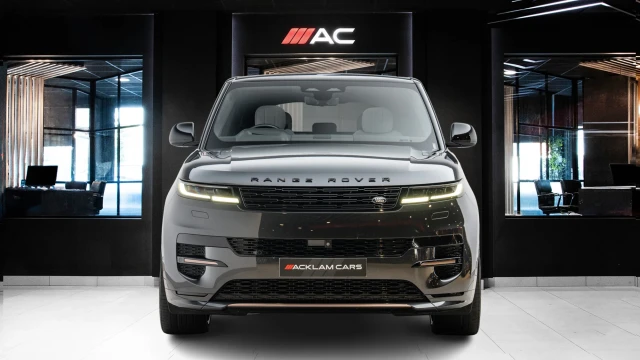 Land Rover Range Rover Sport Image 2