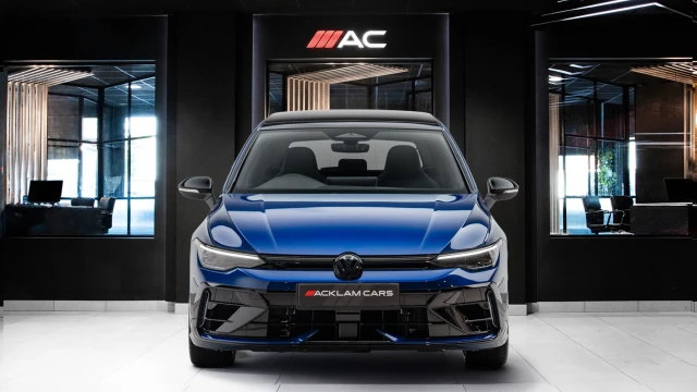 Volkswagen Golf Image 2