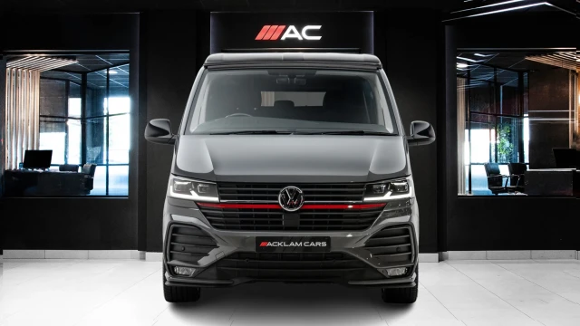 Volkswagen Transporter Image 2
