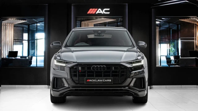 Audi SQ8 Image 2