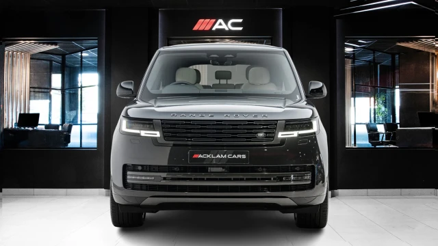 Land Rover Range Rover Image 2