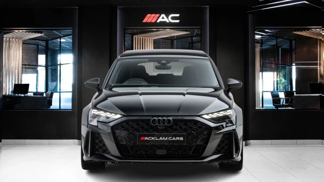 Audi RS3 Image 2