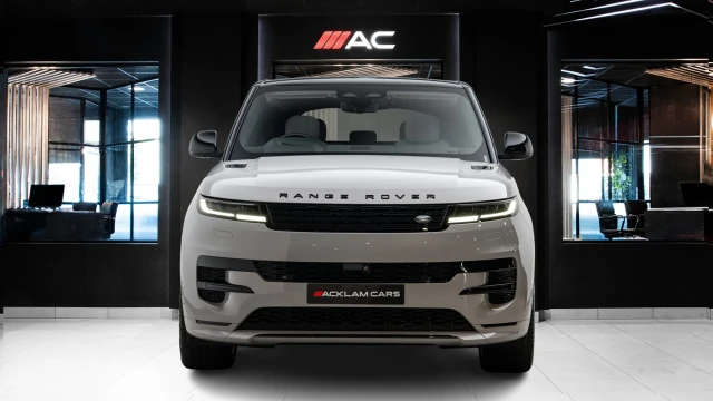 Land Rover Range Rover Sport Image 2