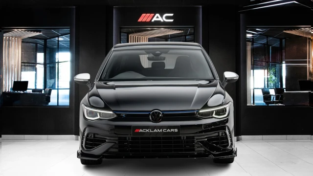 Volkswagen Golf Image 2