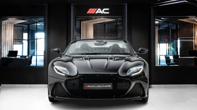 Aston Martin DBS Image 2