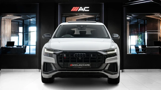 Audi SQ8 Image 2