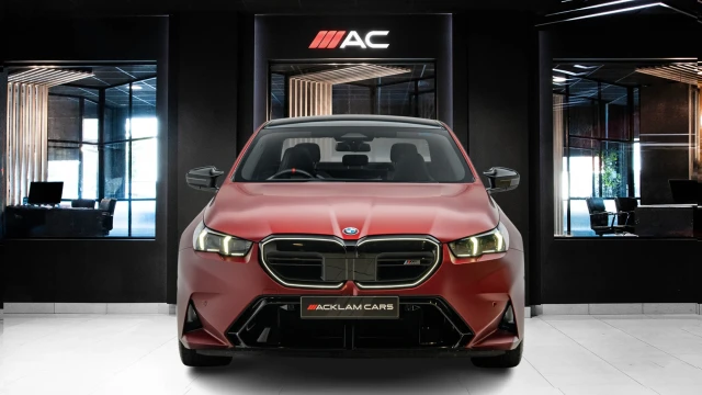 BMW M5 Image 2
