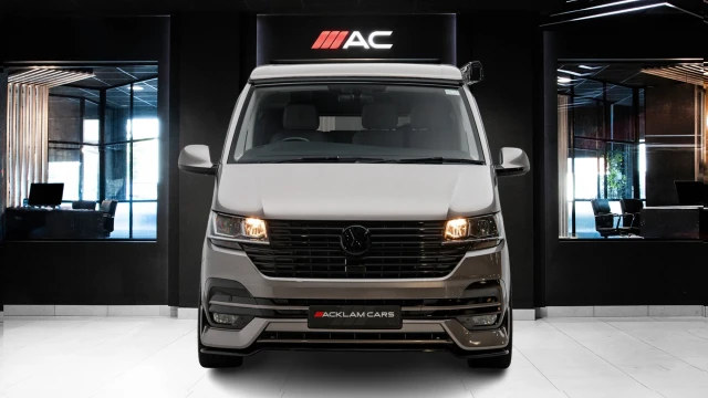 Volkswagen Transporter Image 2