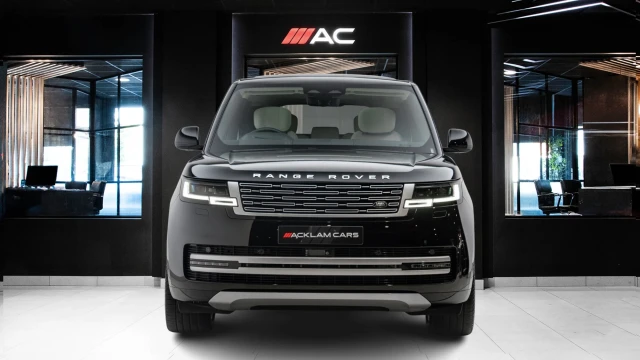 Land Rover Range Rover Image 2