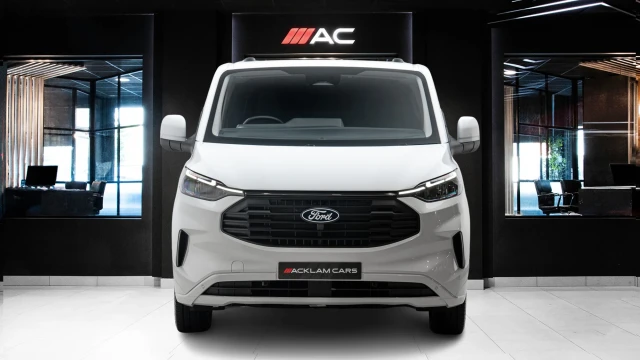 Ford Transit Custom Image 2