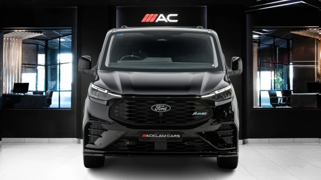 Ford Transit Custom Image 2