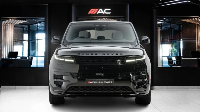 Range Rover Sport Image 2