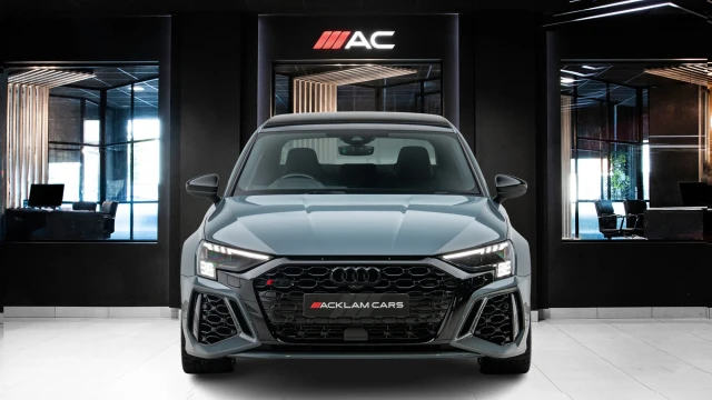 Audi RS3 Image 2