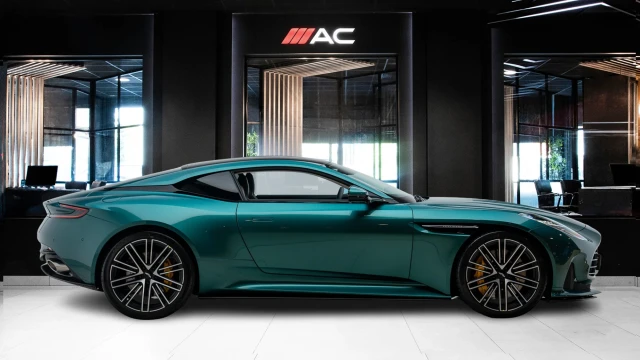 Aston Martin DB12 Image 3