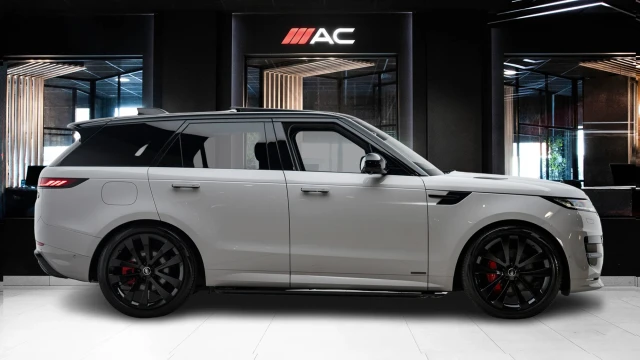 Land Rover Range Rover Sport Image 3