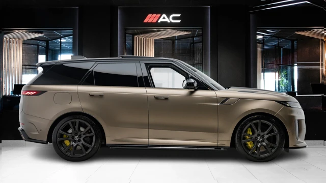 Land Rover Range Rover Sport Image 3