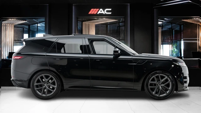 Land Rover Range Rover Sport Image 3