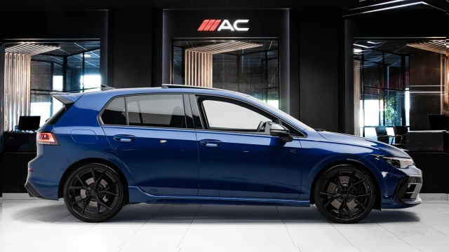 Volkswagen Golf Image 4