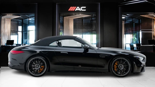Mercedes-Benz SL Image 3