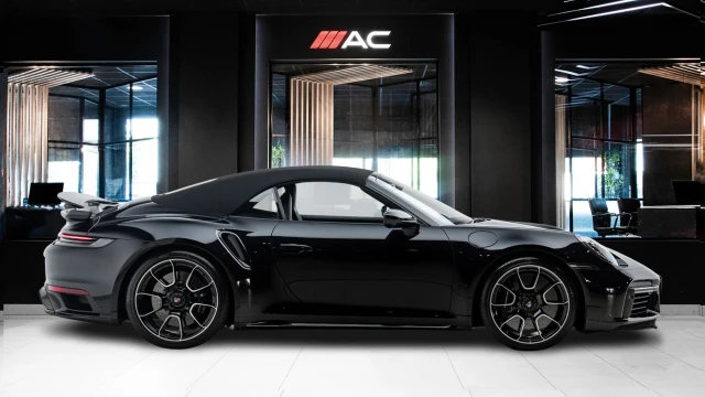Porsche 911 Image 3