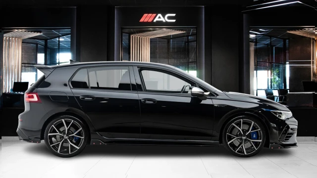 Volkswagen Golf Image 3