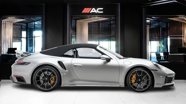 Porsche 911 Image 3