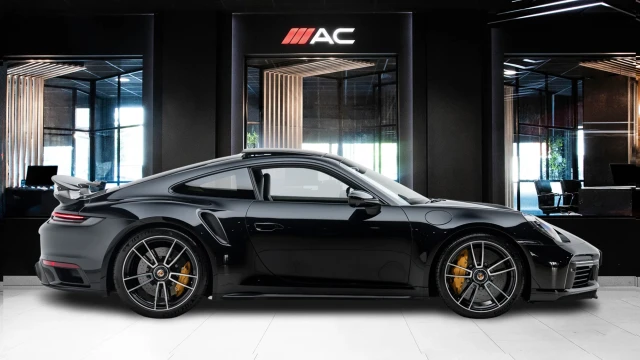 Porsche 911 Image 3