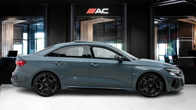 Audi RS3 Image 3