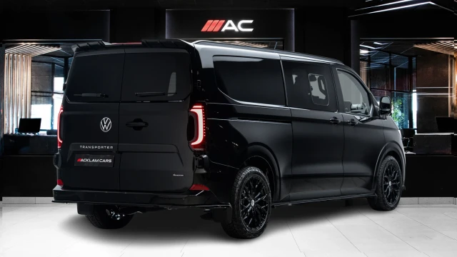 Volkswagen Transporter Image 4