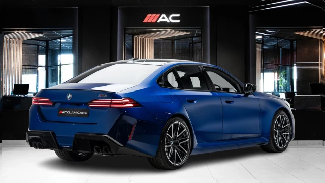 BMW M5 Image 4