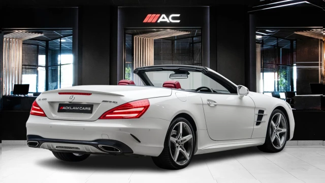 Mercedes-Benz SL Image 4