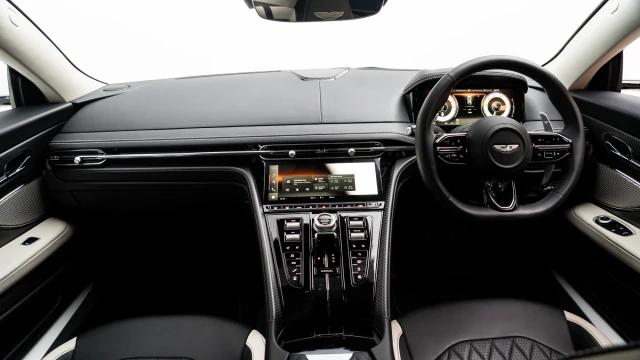 Aston Martin DB12 Image 5