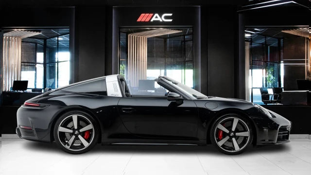 Porsche 911 Image 6